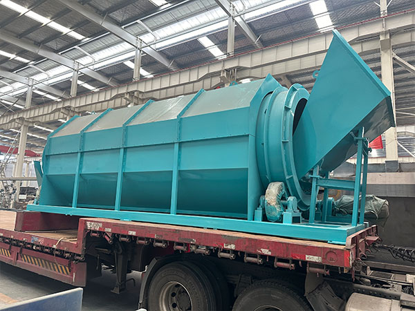 【发货现场】无轴八角滚筒筛发往河北